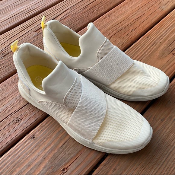 All In Motion Slip On Sneakers - Picture 4 of 5